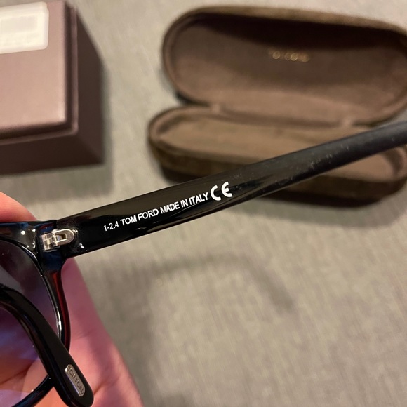 Tom Ford Sunglasses - Picture 7 of 9